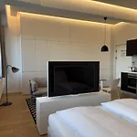 Vienna Skyline View Luxury Loft Near City Center